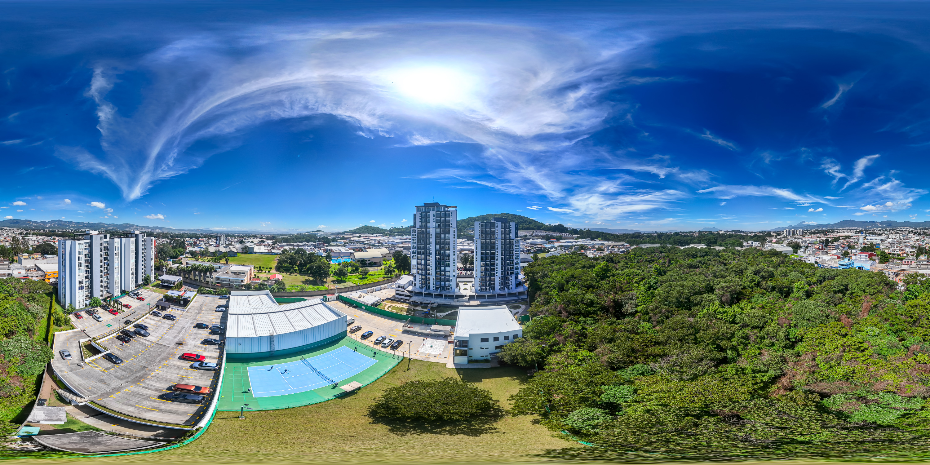 Producción audiovisual comercial con drone en Guatemala para bienes raíces