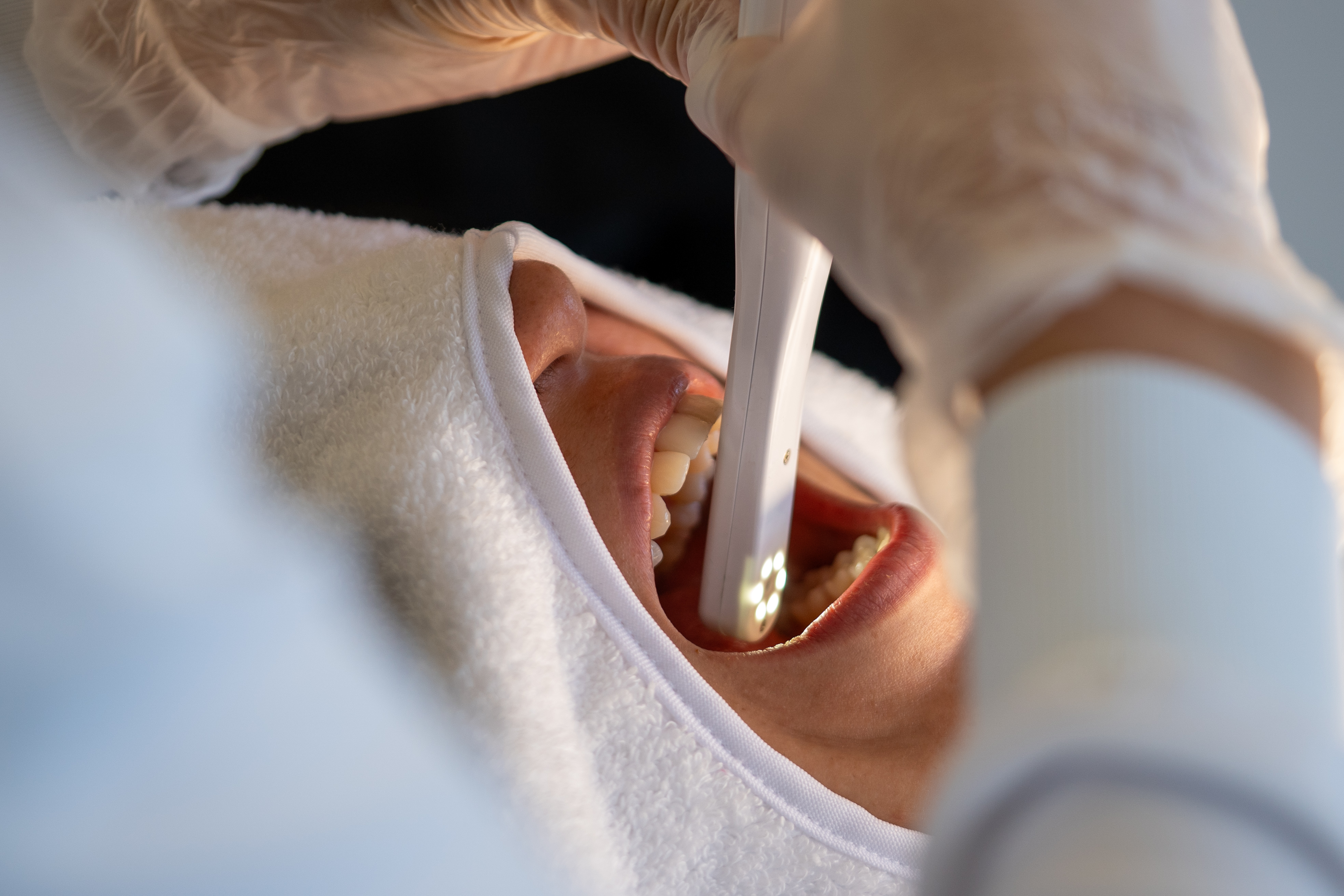 Fotografía profesional corporativa e identidad de marca para clínicas dentales en Guatemala