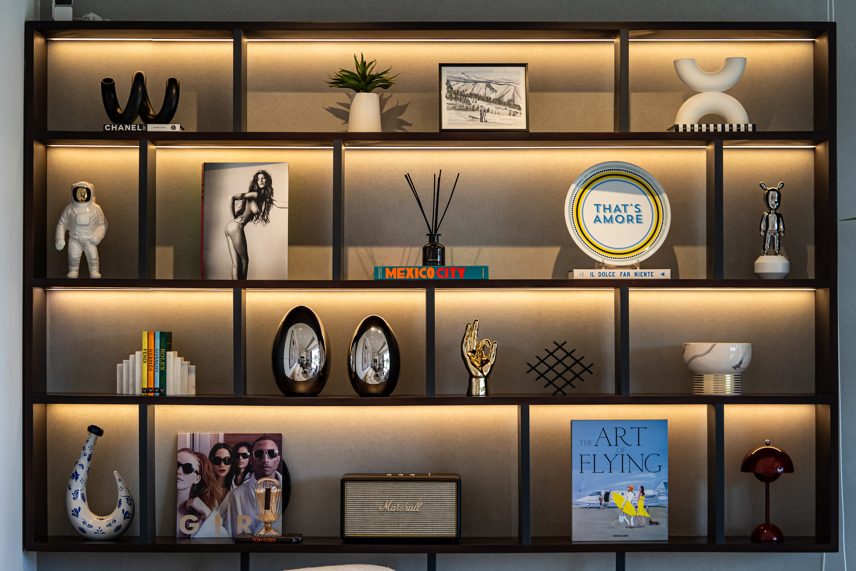 Fotografía comercial de decoración de lujo y estandarización visual para catálogos